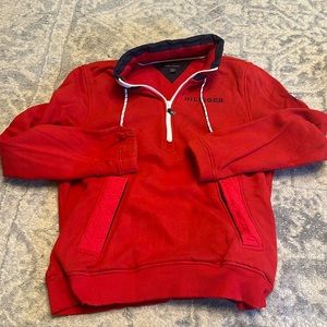 Men’s Tommy Hilfiger sweatshirt with tuckable hood
